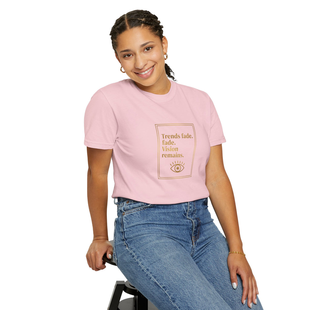 T-Shirt —Trends Fade. Vision Remains. | The Minimalist Graphic Tee