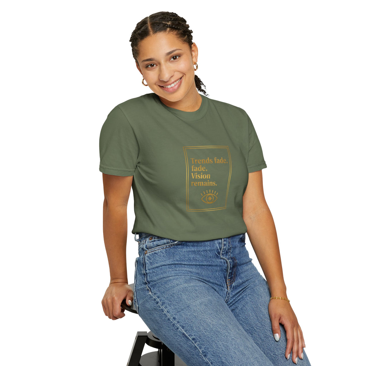 T-Shirt —Trends Fade. Vision Remains. | The Minimalist Graphic Tee